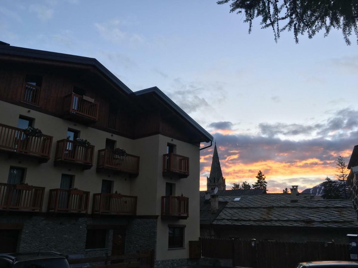 Appartamenti Genevris Oulx Dış mekan fotoğraf