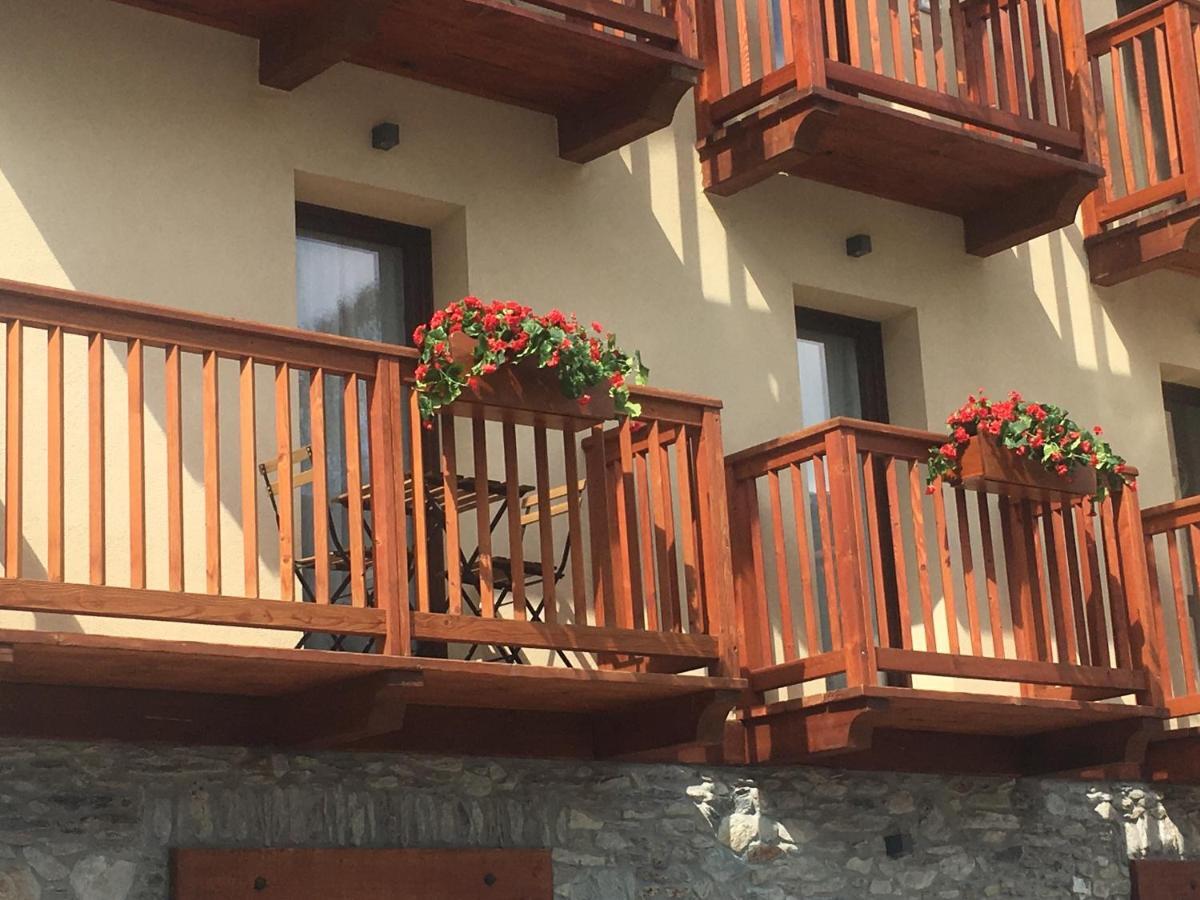 Appartamenti Genevris Oulx Dış mekan fotoğraf